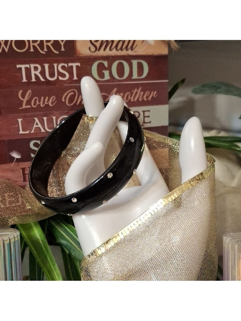 Chic Black Bracelet with Silver Accents